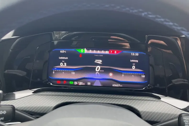 Volkswagen Golf din 2022 cu 63.700 km - oferta VOL182261 - foto 8