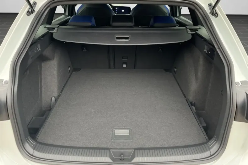 Volkswagen Golf din 2022 cu 63.700 km - oferta VOL182261 - foto 13