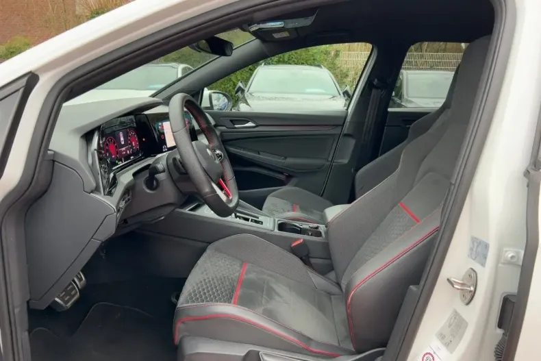 Volkswagen Golf din 2022 cu 86.500 km - oferta VOL182264 - foto 6