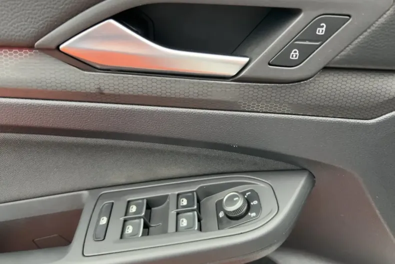 Volkswagen Golf din 2022 cu 86.500 km - oferta VOL182264 - foto 8