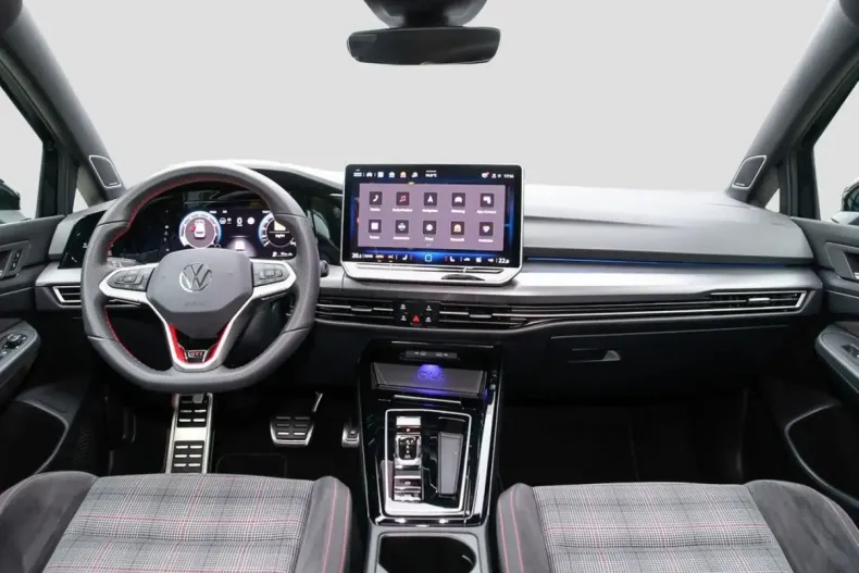 Volkswagen Golf din 2025 cu 17.300 km - oferta VOL182265 - foto 5