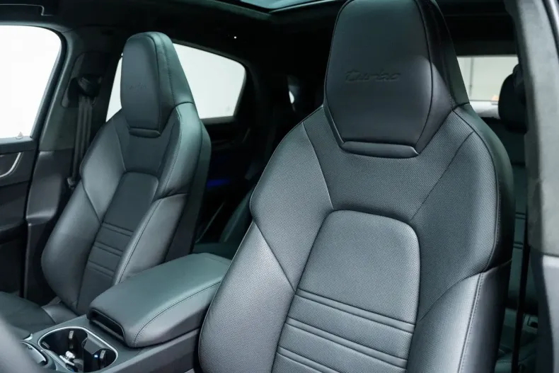 Porsche Cayenne din 2025 cu 12.000 km - oferta POR182267 - foto 8