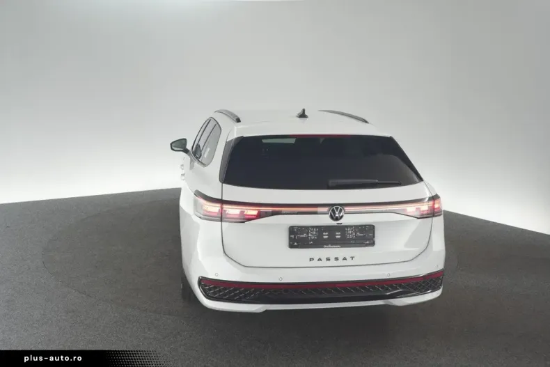 Volkswagen Passat din 2025 cu 23.800 km - oferta VOL182274 - foto 4