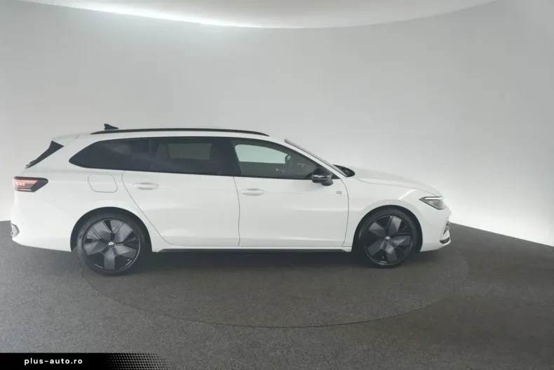 Volkswagen Passat din 2025 cu 23.800 km - oferta VOL182274 - foto 6