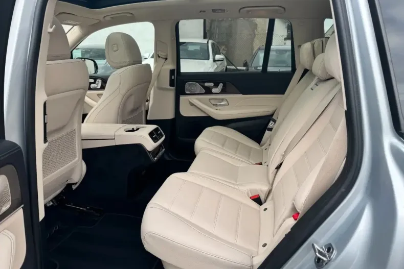 Mercedes-Benz GLS 450 (Clasa GLS) din 2024 cu 52.400 km - oferta MER182277 - foto 11