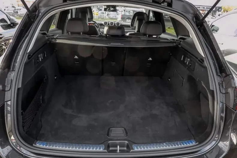 Mercedes-Benz GLC 200 (Clasa GLC) din 2024 cu 7.453 km - oferta MER182278 - foto 8