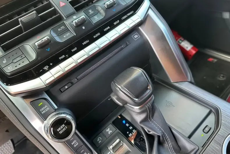 Toyota Land Cruiser din 2023 cu 57.500 km - oferta TOY182279 - foto 17