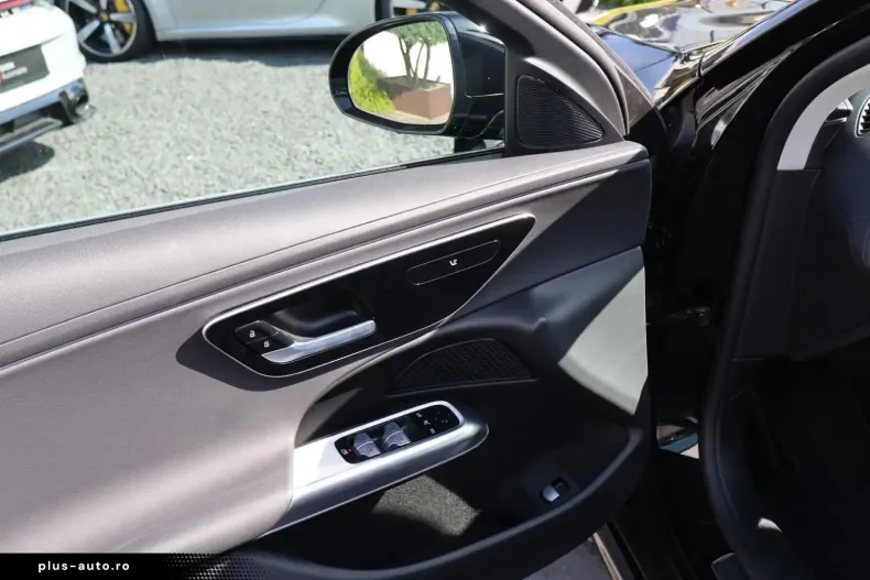 Mercedes-Benz E 300 (Clasa E) din 2024 cu 31.900 km - oferta MER182280 - foto 11