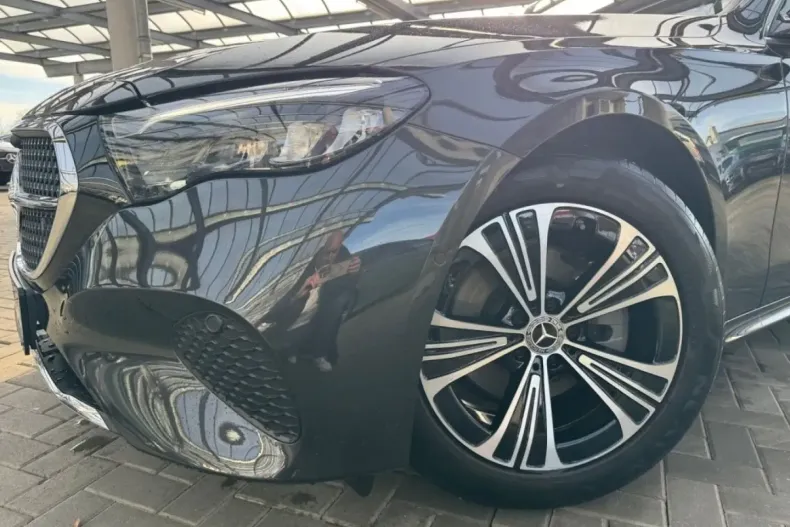 Mercedes-Benz E 200 (Clasa E) din 2025 cu 7.494 km - oferta MER182281 - foto 5