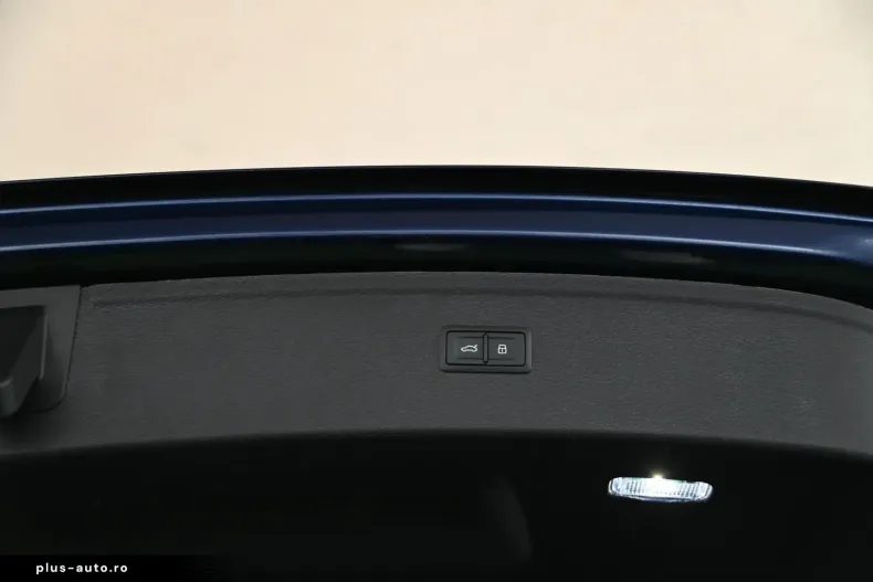 Audi Q5 din 2023 cu 7.200 km - oferta AUD182284 - foto 35