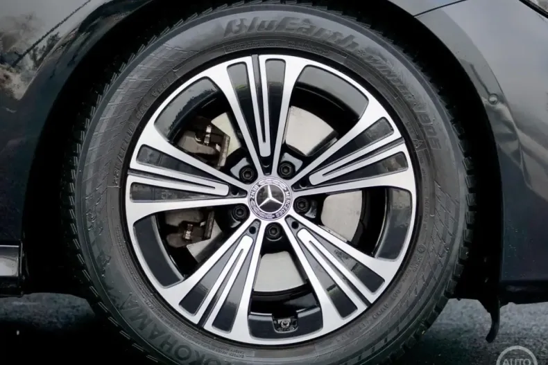 Mercedes-Benz E 220 (Clasa E) din 2024 cu 49.000 km - oferta MER182290 - foto 10