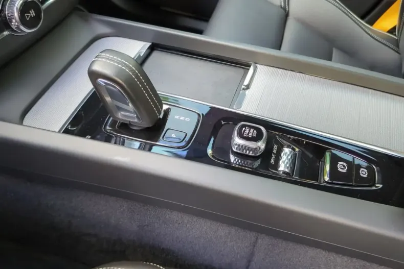 Volvo XC60 din 2021 cu 18.700 km - oferta VOL182291 - foto 20