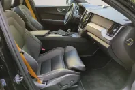 Volvo XC60 din 2021 cu 18.700 km - oferta VOL182291 - foto 25