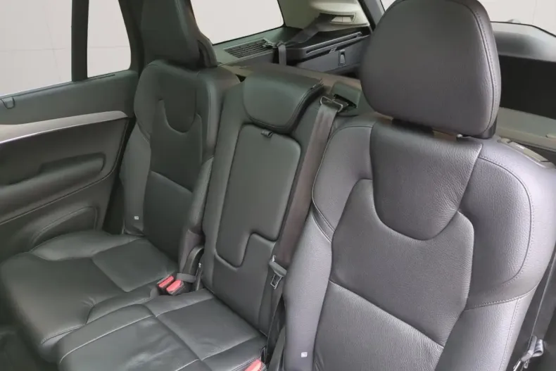 Volvo XC90 din 2021 cu 24.700 km - oferta VOL182292 - foto 9