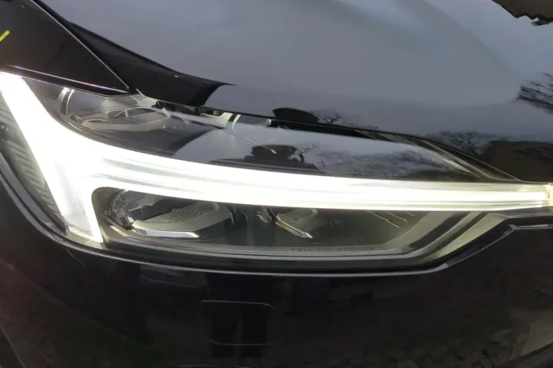 Volvo XC60 din 2025 cu 7.500 km - oferta VOL182293 - foto 27