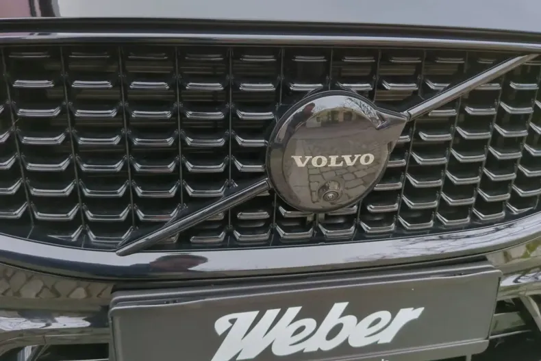 Volvo XC60 din 2025 cu 7.500 km - oferta VOL182293 - foto 28