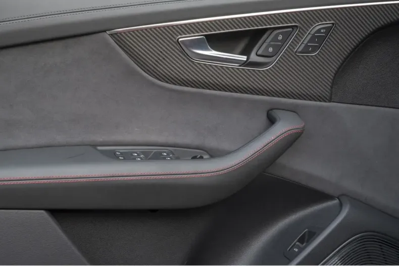 Audi RSQ8 din 2025 cu 6.900 km - oferta AUD182295 - foto 13