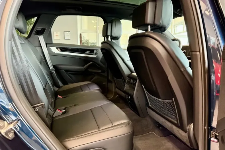 Porsche Cayenne din 2023 cu 9.971 km - oferta POR182298 - foto 11