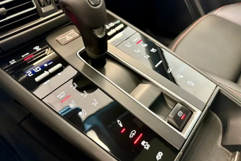 Porsche Macan din 2021 cu 52.435 km - oferta POR182299 - foto 18