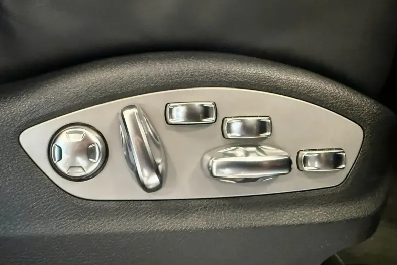 Porsche Macan din 2023 cu 62.359 km - oferta POR182300 - foto 22