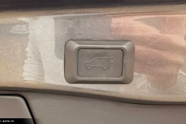 Toyota RAV4 din 2021 cu 136.000 km - oferta TOY182302 - foto 14