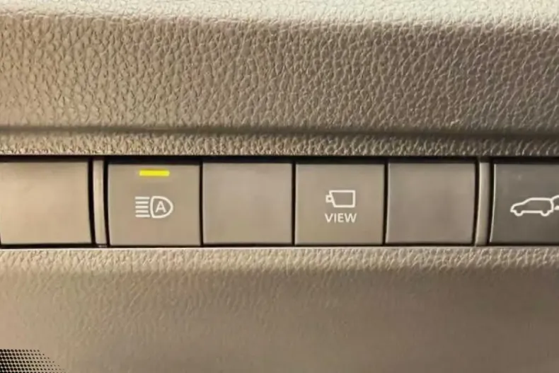 Toyota RAV4 din 2021 cu 136.000 km - oferta TOY182302 - foto 24