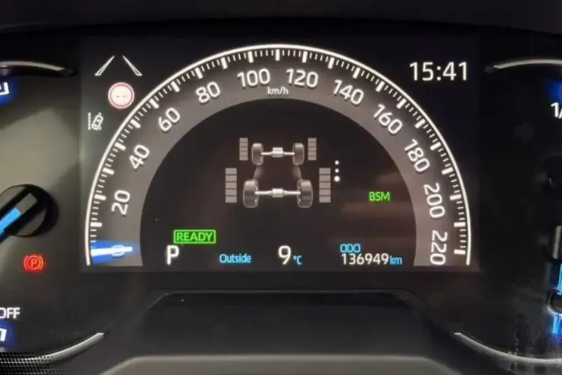 Toyota RAV4 din 2021 cu 136.000 km - oferta TOY182302 - foto 29