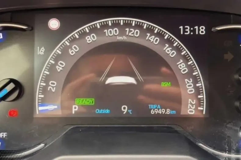 Toyota RAV4 din 2021 cu 136.000 km - oferta TOY182302 - foto 35