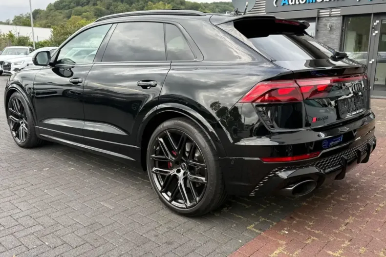 Audi RSQ8 din 2025 cu 2.800 km - oferta AUD182303 - foto 4