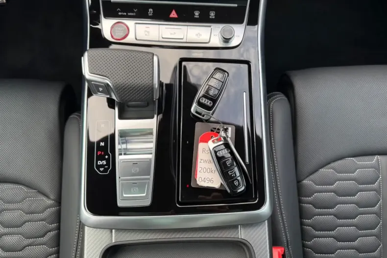 Audi RSQ8 din 2025 cu 2.800 km - oferta AUD182303 - foto 15