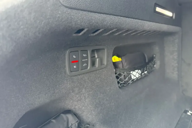 Audi RSQ8 din 2025 cu 2.800 km - oferta AUD182303 - foto 19