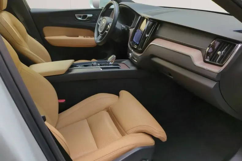 Volvo XC60 din 2022 cu 27.000 km - oferta VOL182304 - foto 25