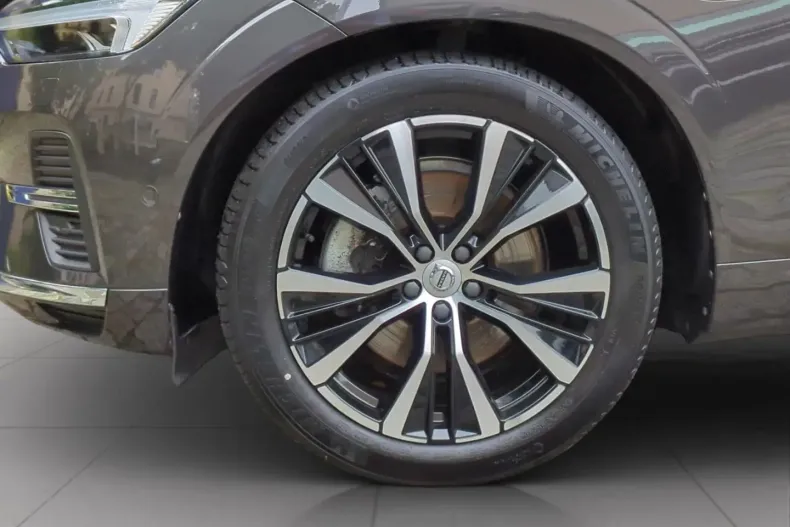 Volvo XC60 din 2023 cu 54.300 km - oferta VOL182305 - foto 7