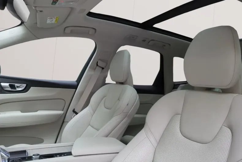 Volvo XC60 din 2023 cu 54.300 km - oferta VOL182305 - foto 15