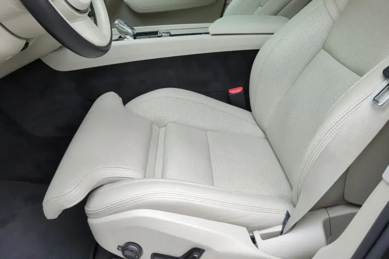 Volvo XC60 din 2023 cu 54.300 km - oferta VOL182305 - foto 29