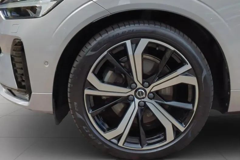 Volvo XC60 din 2023 cu 29.200 km - oferta VOL182306 - foto 7