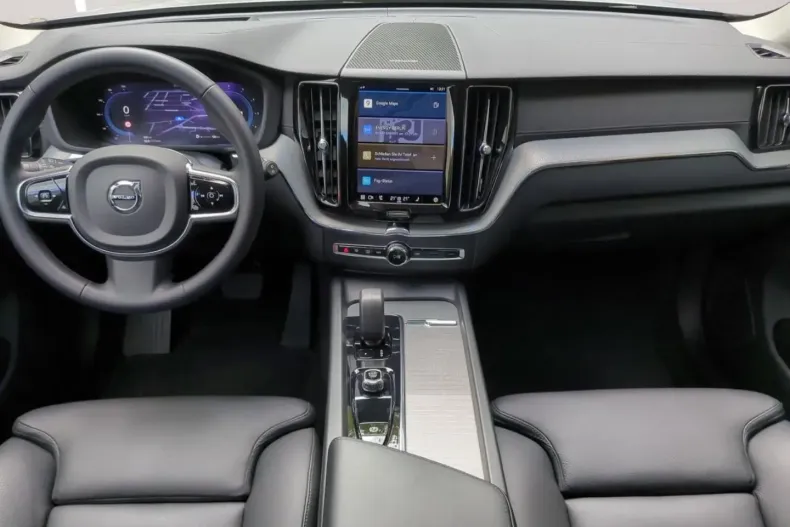 Volvo XC60 din 2023 cu 29.200 km - oferta VOL182306 - foto 11