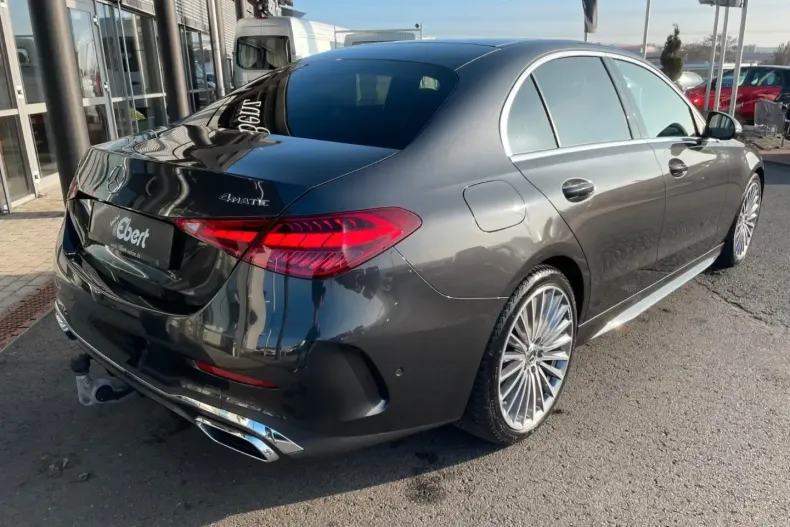 Mercedes-Benz C 200 (Clasa C) din 2024 cu 5.000 km - oferta MER182307 - foto 4