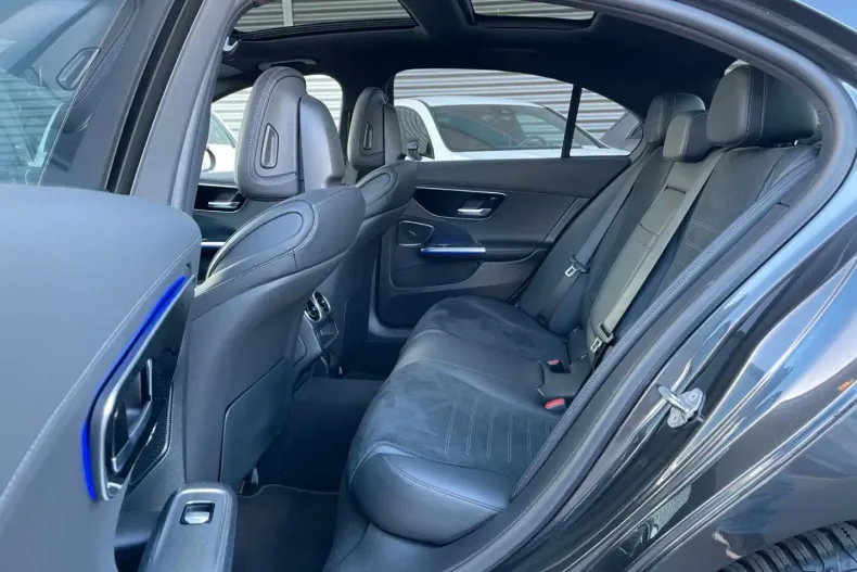 Mercedes-Benz C 200 (Clasa C) din 2024 cu 5.000 km - oferta MER182307 - foto 10