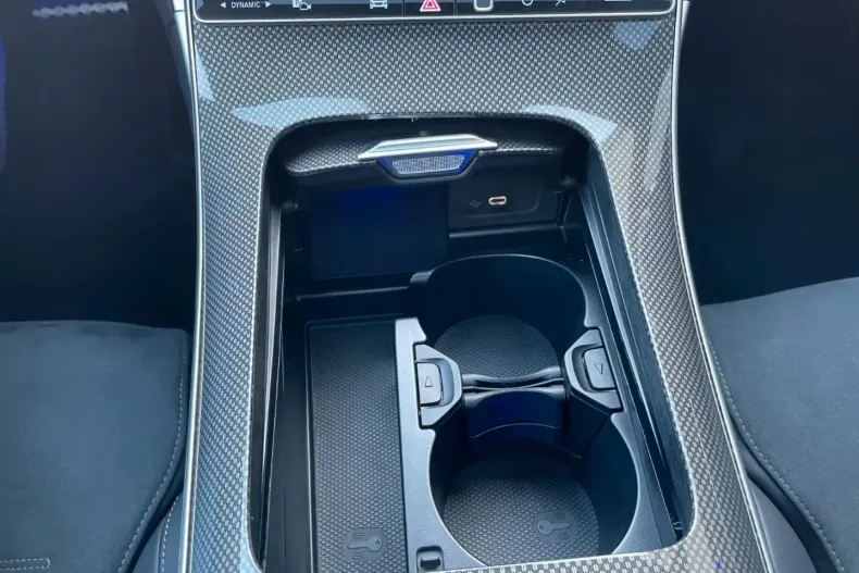 Mercedes-Benz C 200 (Clasa C) din 2024 cu 5.000 km - oferta MER182307 - foto 23