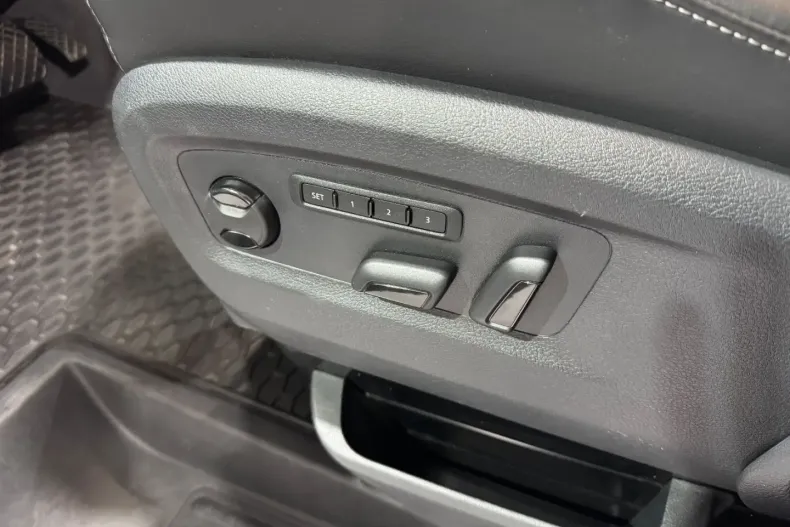 Volkswagen T6 California din 2022 cu 72.000 km - oferta VOL182311 - foto 37