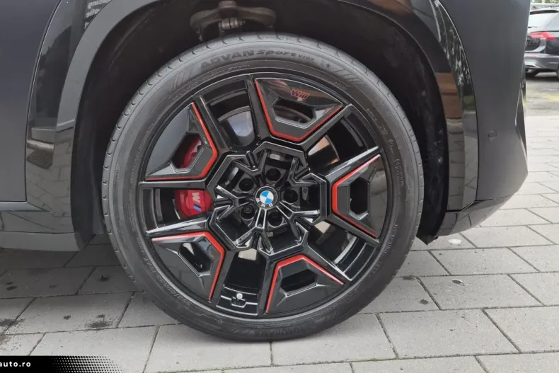 BMW XM (Seria X) din 2024 cu 9.990 km - oferta BMW182312 - foto 29