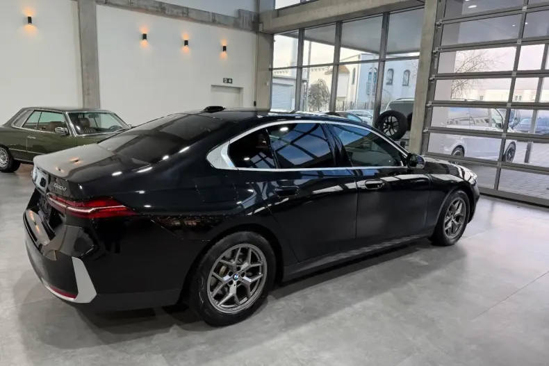 BMW 520 (Seria 5) din 2024 cu 31.900 km - oferta BMW182313 - foto 6