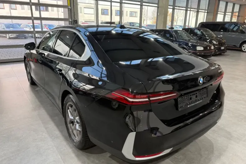 BMW 520 (Seria 5) din 2024 cu 31.900 km - oferta BMW182313 - foto 9