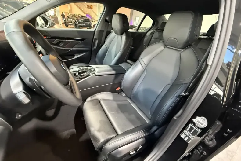 BMW 520 (Seria 5) din 2024 cu 31.900 km - oferta BMW182313 - foto 22