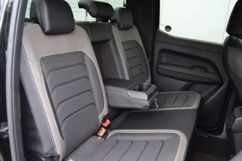 Volkswagen Amarok din 2023 cu 21.975 km - oferta VOL182315 - foto 7