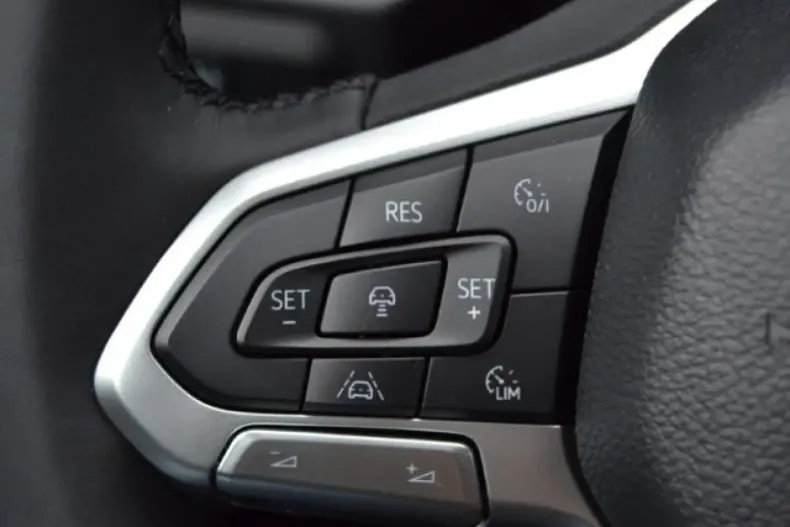 Volkswagen Amarok din 2023 cu 21.975 km - oferta VOL182315 - foto 14