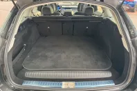 Mercedes-Benz E 300 (Clasa E) din 2025 cu 8.596 km - oferta MER182318 - foto 9