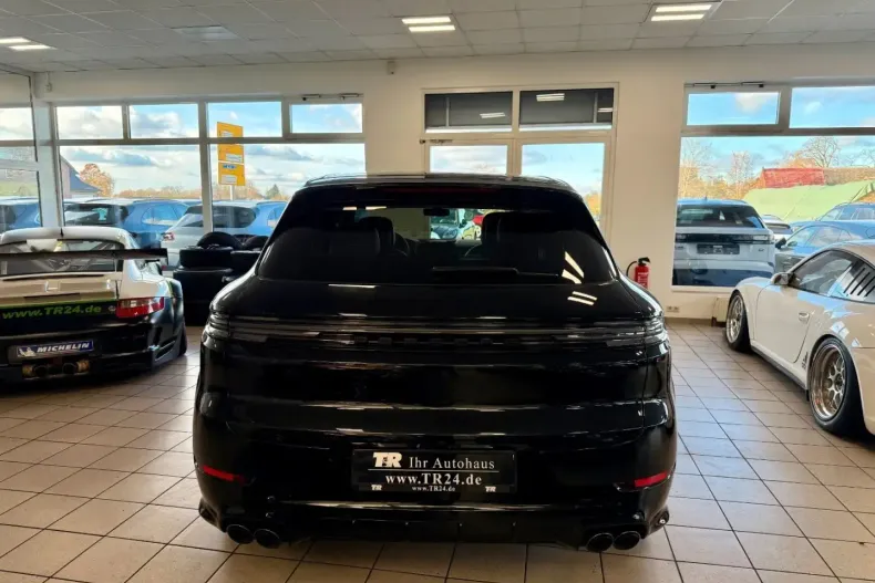 Porsche Cayenne din 2025 cu 5.850 km - oferta POR182321 - foto 4