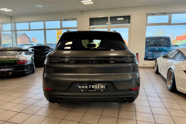 Porsche Cayenne din 2023 cu 29.987 km - oferta POR182322 - foto 5